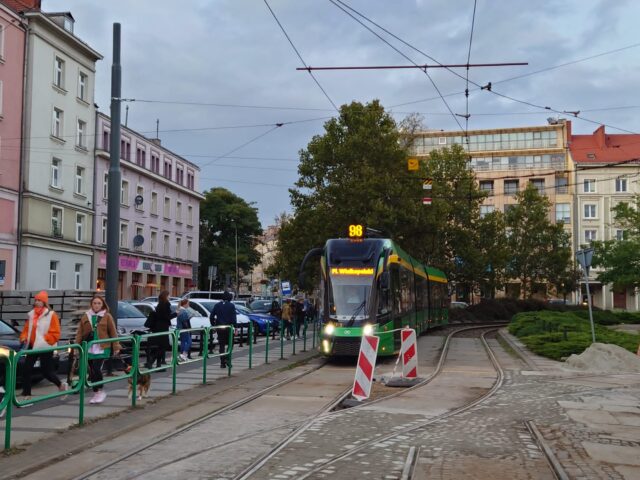 Od poniedziałku (3 października) tramwaje dojadą do placu Cyryla Ratajskiego