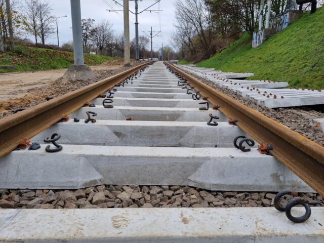 Prace na trasie Poznańskiego Szybkiego Tramwaju: Zakończyły się roboty mostowe