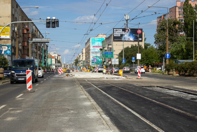 Wymienione zwrotnice przy zajezdni Głogowska