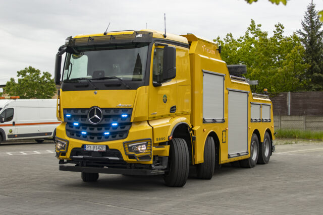 Mercedes-Benz Arocs 4153 8×4